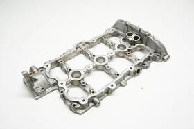 06e103285ad Audi 2011-2013 Q7 Driver Side Camshaft Bracket