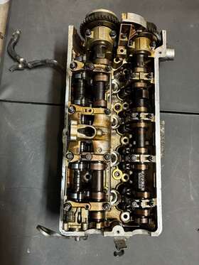 11121557132 Bmw 2007-2010 X5 4.8l - Right Engine Cylinder Head 1557132