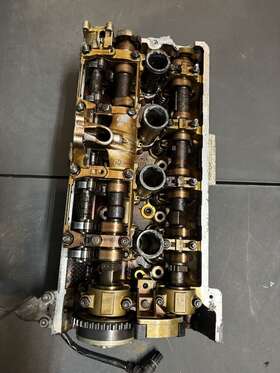 11121557133 Bmw 2007-2010 X5 4.8l - Left Engine Cylinder Head 1557133