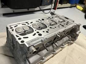 11121739980 Bmw 1991-1995 E30 E36 318i M42 4-cyl Cylinder Head With Valves And Camshafts