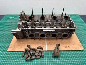 7504477 Bmw 07-10 X5 E70 4.8l N62 Left Side Engine Cylinder Head Oem