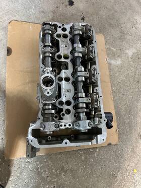 785246205 Bmw 2019-2023 M5 F90 M8 4.4l V8 Engine Cylinder Head Camshaft Oem