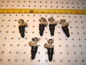 Bosch 000 078 70 23 Mercedes W140 300se 93 Under Hood Engine Genuine 1 Injector Only