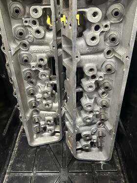 19417591 Chevrolet Performance Sbc Fastburn Cylinder Head Bare Set For 604 Crate Engine