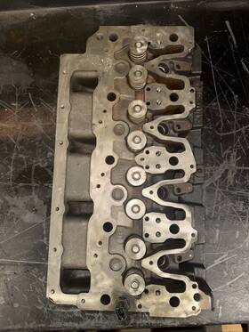 4133084 Deutz D2.9 L4 Diesel Engine Cylinder Head Doosan Jlg Sky Trak Genset Oem