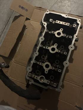04892070aa Dodge Genuine Mopar Chrysler 2.7l Cylinder Head Assembly Driver Lh Side 04892068