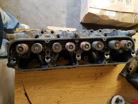 306.ch8977 Dodge Truck 1977 413 Cylinder Head 2899943