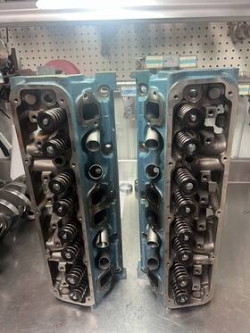 Eq-ch318a Enginequest Chrysler Dodge Magnum 318 / 360 1992 2004 Cylinder Heads Assembled Pair