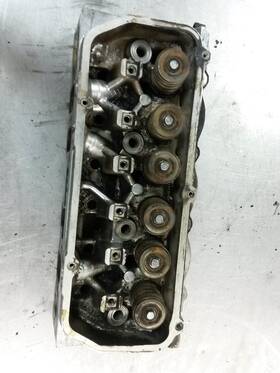 E8de6090b9a Ford Cylinder Head From 1997 Thunderbird 3.8