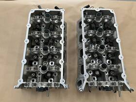 Fr3z-6049-b Ford 15-17 Mustang Gt 5.0 Oem Cyldiner Head Pair Set Of 2 Left Right Side