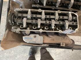 Hc3z6049d Ford F250 Sd 2019 Left Engine Cylinder Head 6.2l Gasoline