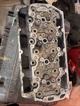 Jc3z6049a Ford Right Engine Cylinder Head 6.7l Diesel F250 F350 Super Duty 2015-19
