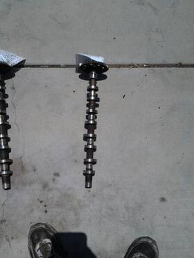 305.fd8e99 Ford Truck Expediton 1999 Camshaft 131007