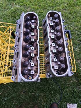 02035096995223319 General Motors Gen 3 6.0l 317 Cylinder Heads Pair
