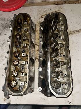 12564243 General Motors Gm Ls2 Ls6 Gen Iii Iv Cylinder Head 243 Assembly Set