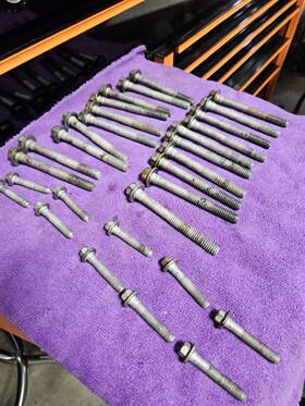 Hb288 General Motors Ls Cylinder Head Bolts Ls2 Ls3 2004-13 Gm 4.8l 5.3l 6.0l 6.2l Inch Pair Lq4