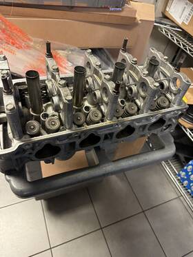 10003-pcx-a02 Honda S2000 Ap1 2000 - 2003 Engine Cylinder Head F20c 2.0l 1 Cracked Cam Bridge