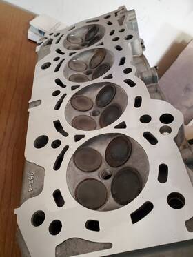 Rbb-4 Honda / Acura K24a2 Cylinder Head With Camshafts And Rocker Assembly