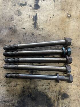 676120c1 International Dt Mechanical Set Of 5 Head Bolt 6.6 Long Prior To 1994