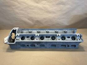 7e1872-9 Jaguar Xke 4.2 E-type Engine Head Series 1
