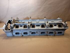 Ra2258-9 Jaguar Xke 3.8 E-type Engine Head Series 1