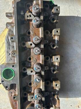 R121402 John Deere Engine Cylinder Head Fits 4045 Dkv Engine. Was For A Jd Skidsteer
