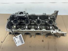 1110139705 Lexus 2008-2014 Is-f Passenger Side Engine Head Oem 2urg
