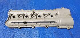 1560161905 Mercedes-benz W221 W211 E63 S63 C63 Amg Right Side Cylinder Head Valve Cover Oem