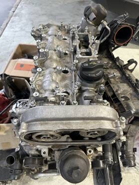 274016 Mercedes-benz 2015-2018 C300 2.0l Turbo I4 M274 Engine Cylinder Head Oem