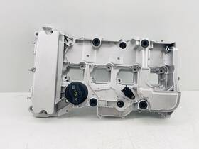 A2710101730 Mercedes-benz 07-14 C250 W204 Cylinder Head Cover Oem