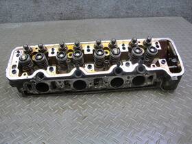 R1170164501 Mercedes-benz 86-91 W126 5.6l M117 117.968 Engine Left Cylinder Head 147k Miles Oem