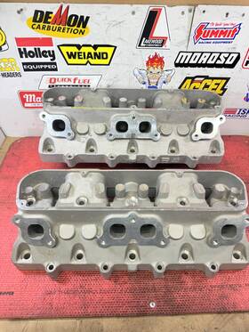 P5007904 Mopar Performance W9 Raised Port Cylinder Heads 48 Degree Tappet Bore Race Block