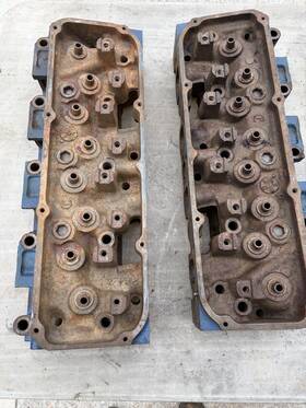 D0ae-j Oem Ford Pair Of D0ae J 351 Cleveland 2v Open Chamber Cylinder Heads