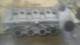 306-59235l Porsche 03 04 05 06 Cayenne Left Cylinder Head 4.5 Liter Turbo Engine