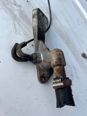 9281044131r Porsche 928 Coolant Flange