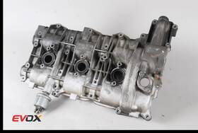 996104671 Porsche Boxster 986 2.7l Cylinder Head Complete With Camshafts Etc