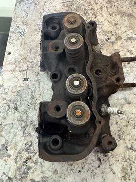 838270 Saab 1970s Sonett Right Cylinder Head