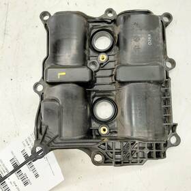 350.su1p23 Subaru Crosstrek Driver Left Front Engine Cylinder Head Valve Cover 2023 2022