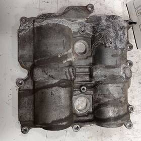 350.su1t17 Subaru Forester Driver Left Engine Cylinder Head Valve Cover 2.5 2016 2017 2018