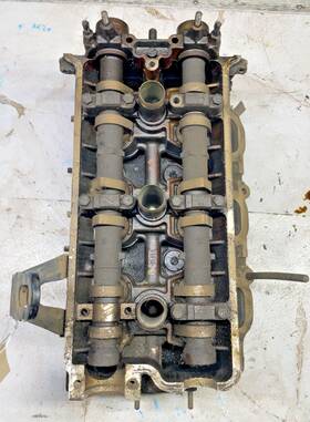1110386fa3 Suzuki 2004-2006 Grand Vitara Cylinder Head Lh Left Front 2.7l Oem