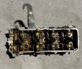 1110259027 Toyota Tundra 2001 4.7l V8 2uzfe Left Side Cylinder Head Core For Parts
