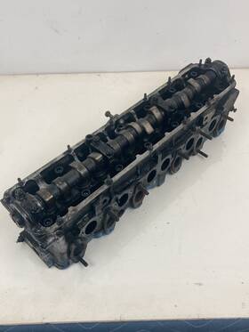 072103373 Volvo 1975-1980 240 244 Cylinder Engine Head Valves Cam C Oem #4313m
