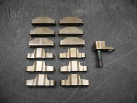 3183207 Volvo 2018-2023 Vnl 860 Cam Bearing Caps Valve Bridge Oem