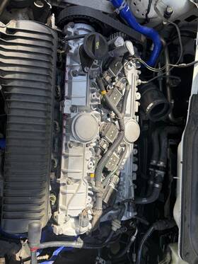 Jrhsj-c30-07-11 Volvo 2007 V50 T5 2.5l Turbo Cylinder Head And Valve Cover