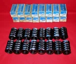 Nos 1965-74 Chevrolet 396 427 454 Valve Springs Gm 3989354 (16) With Boxes. Fixed Price $335.00.
